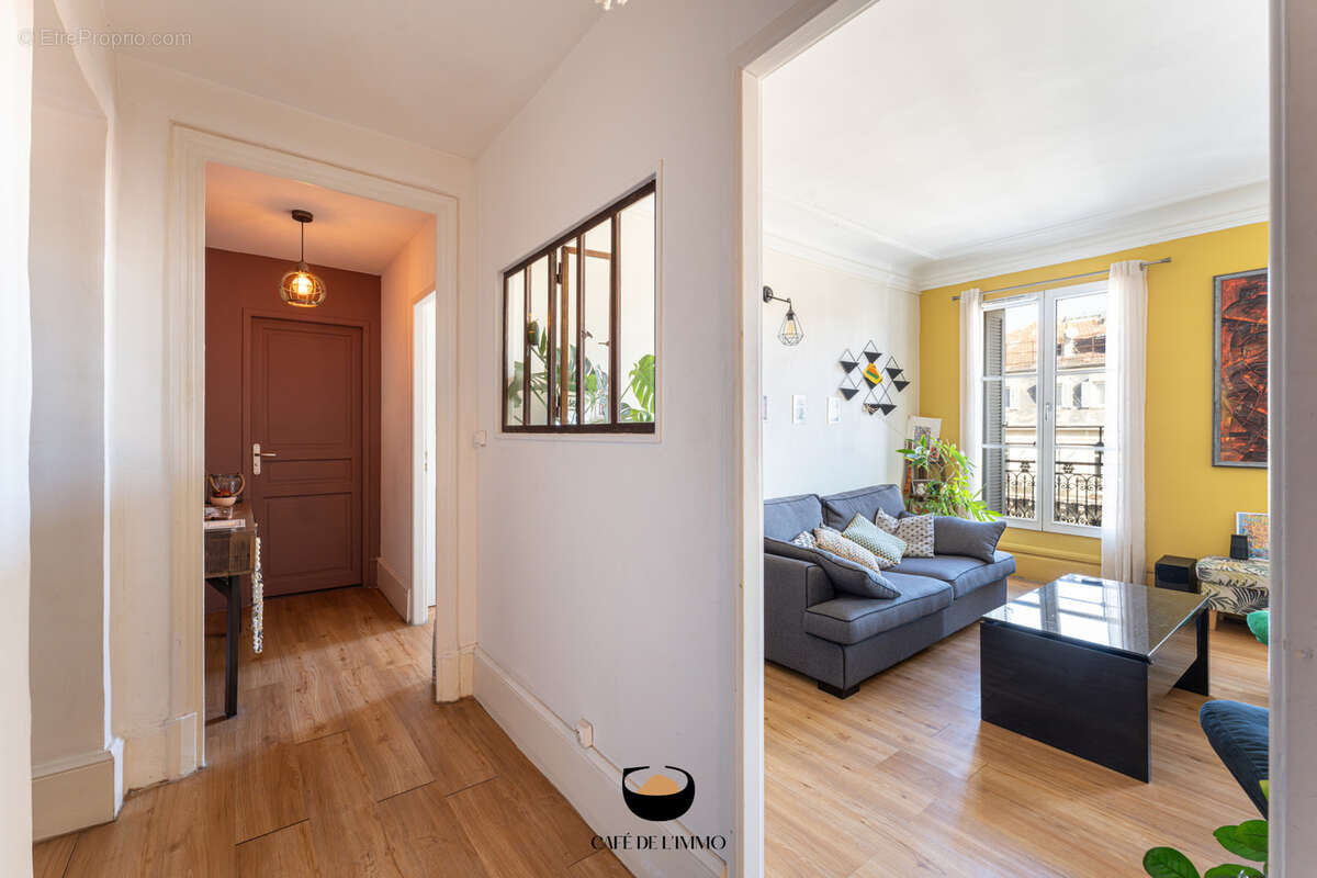 Appartement à MARSEILLE-2E