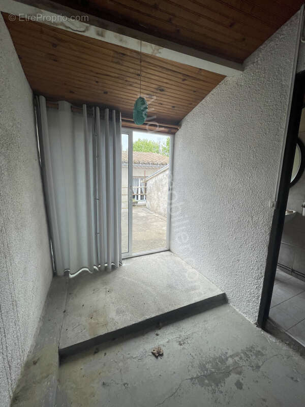 Maison de village en pierre avec terrasse et jardin - photo 9