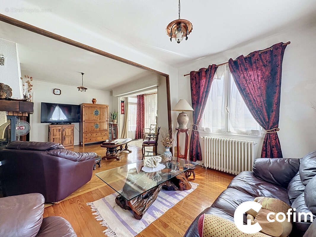 Maison 190 m² à Saint-Abit  - photo 6