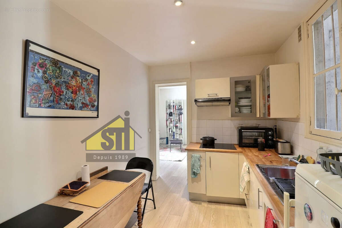 Appartement à PARIS-14E