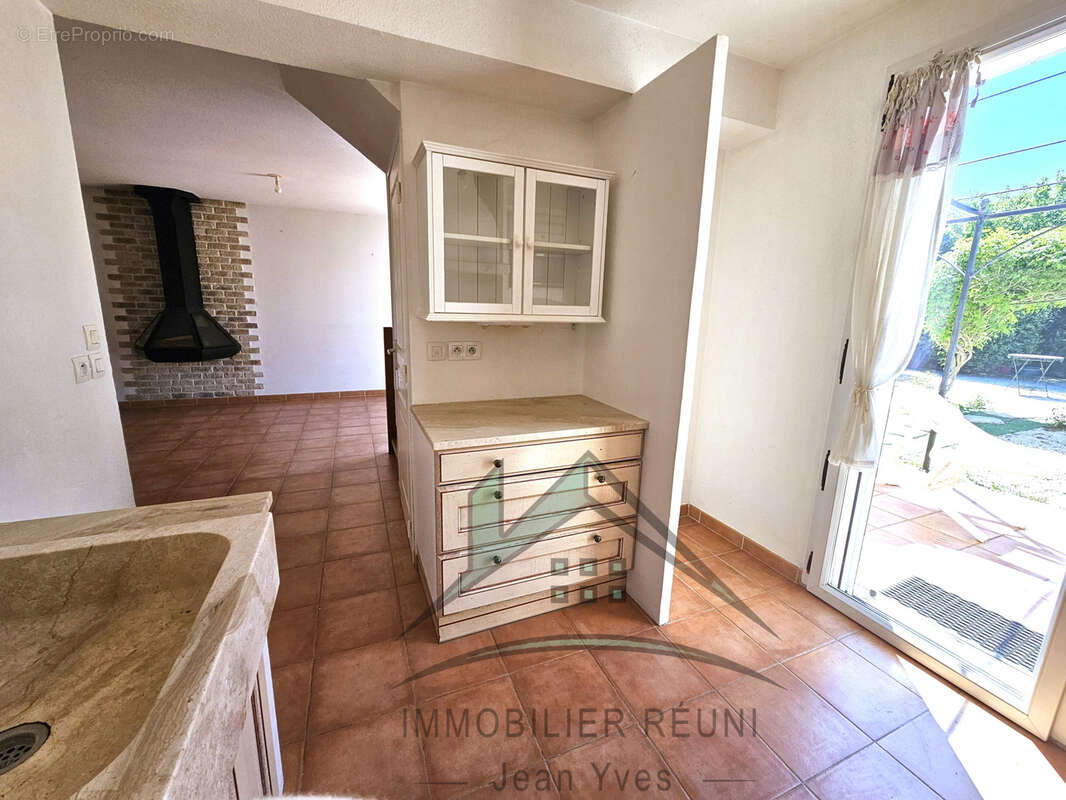 Maison à CHATEAUNEUF-LES-MARTIGUES