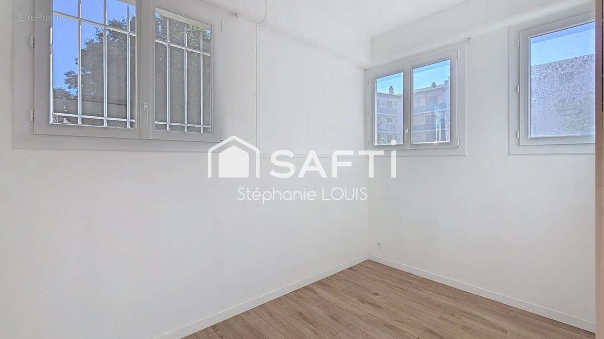 Commerce 103 m² à Draguignan  - photo 4