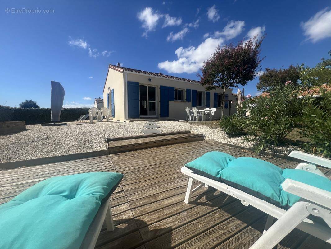 Maison à LONGEVILLE-SUR-MER