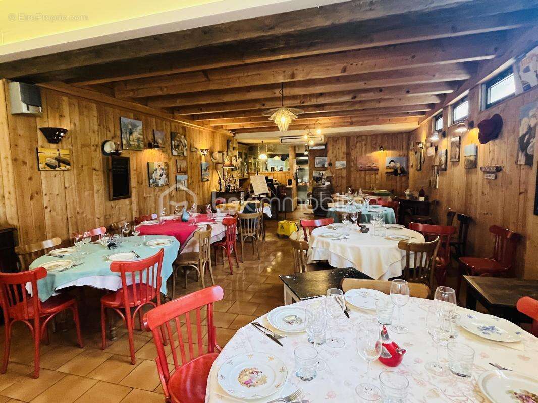 Dpt var (83) - a 2mn de la mer - endroit prisé et renommé - restaurant atypique - photo 4