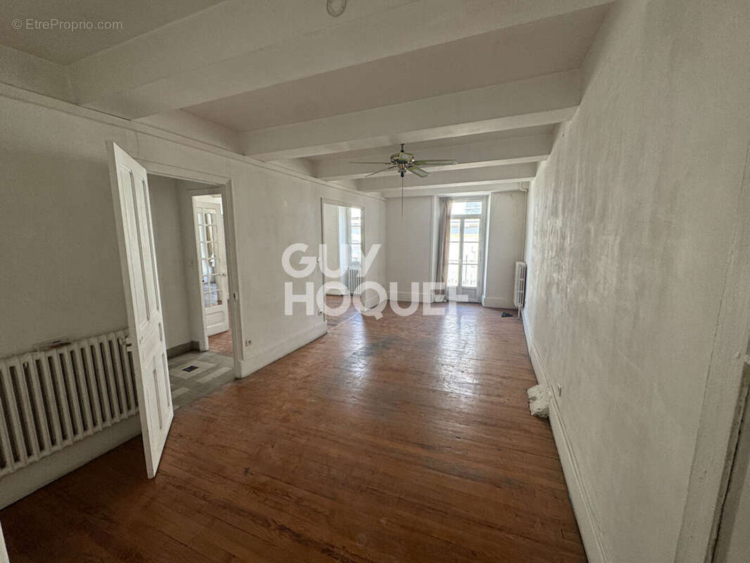 Appartement à AUBENAS