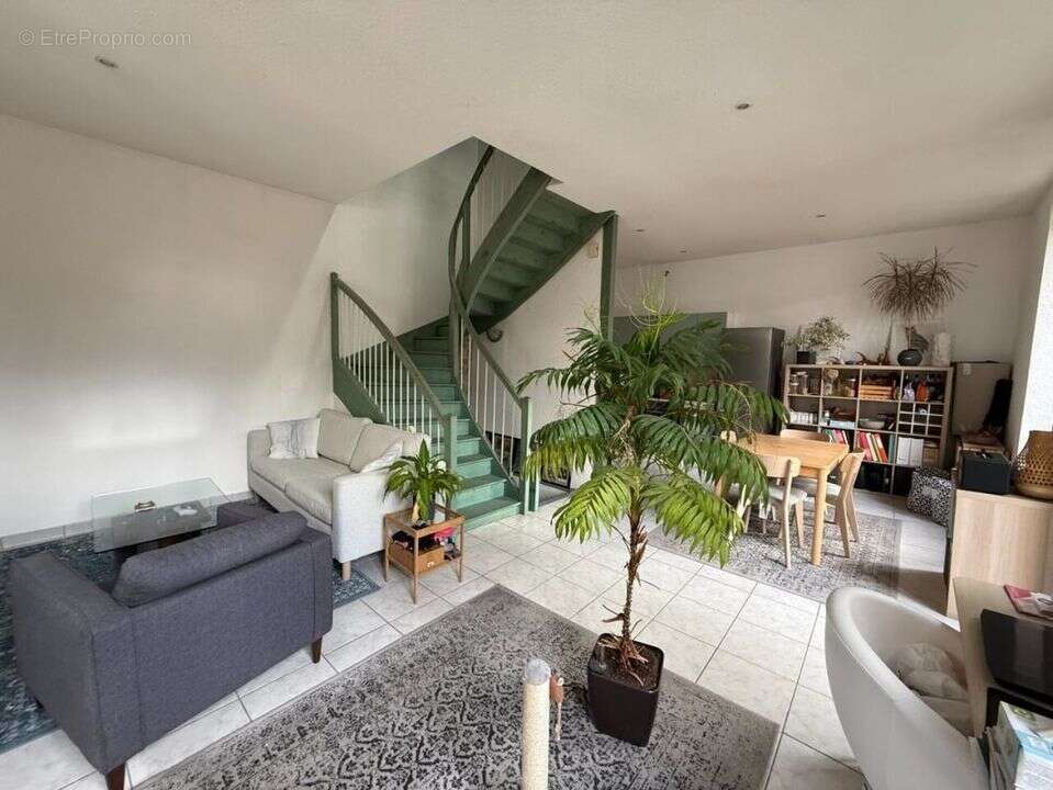 Maison à ROMANS-SUR-ISERE