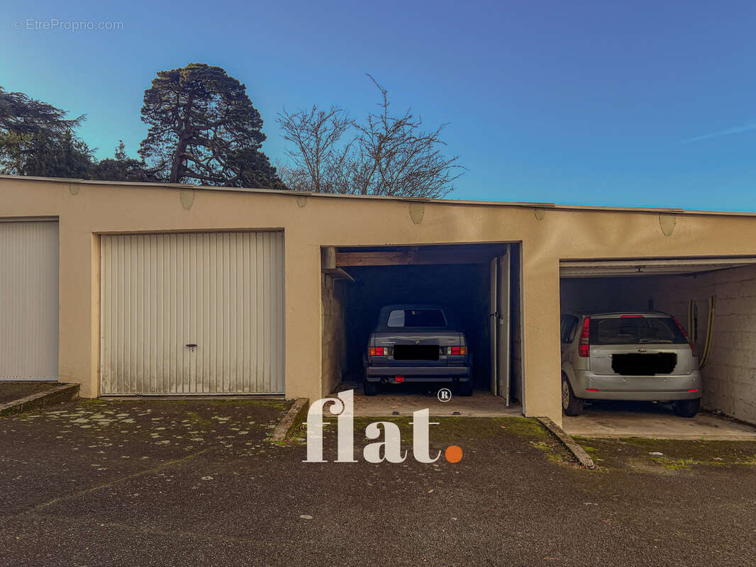 Nantes Saint-Félix  GARAGE (+ place de parking possible) - photo 10