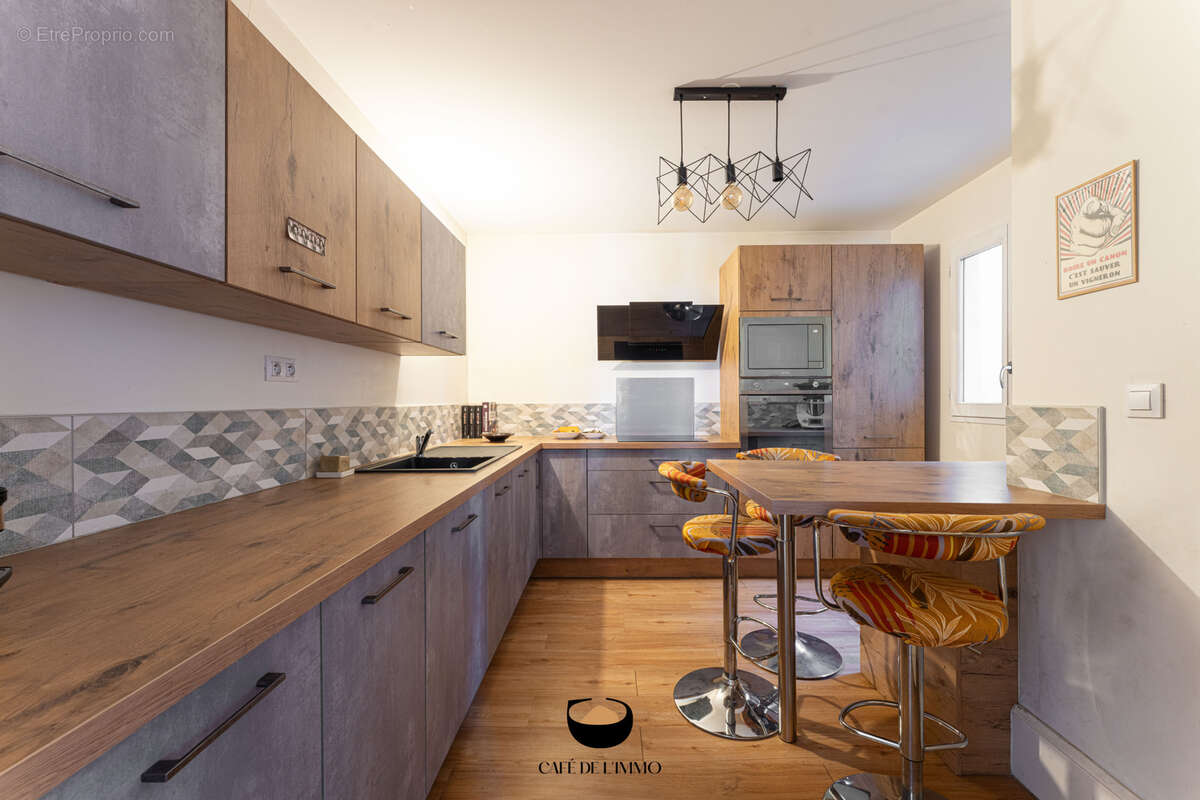 Appartement à MARSEILLE-2E