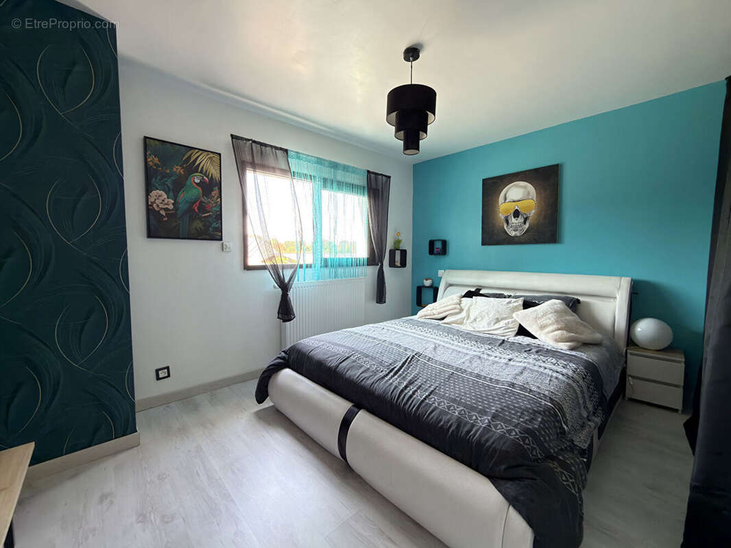 Contemporaine spacieuse sur son joli parc arboré et fleuri - photo 15