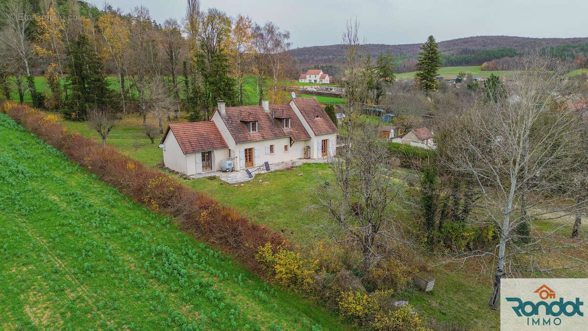 Maison à MAREY-SUR-TILLE