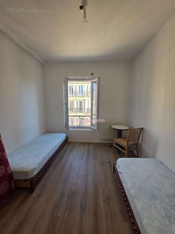 Appartement à MARSEILLE-2E