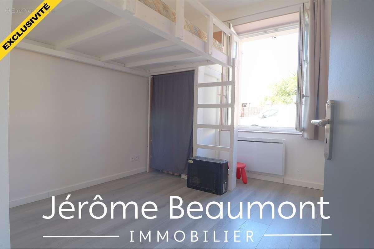 Appartement à LE MESNIL-AUBRY