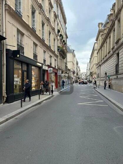 Commerce à PARIS-7E