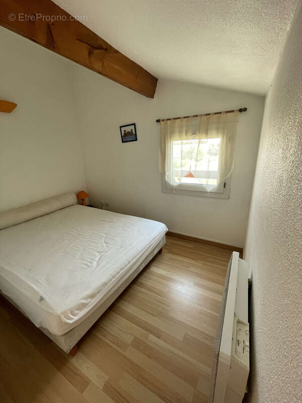 Maison à VIC-LA-GARDIOLE