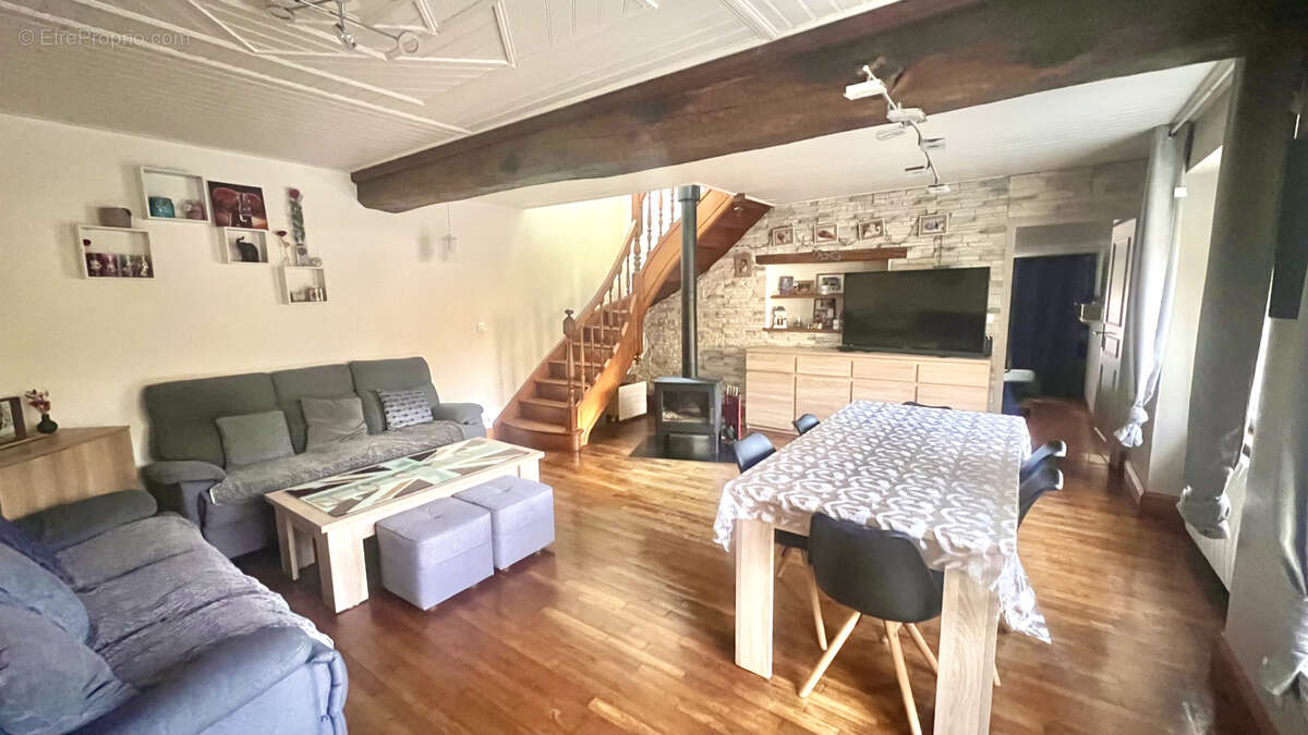 Maison à VILLEMOISAN