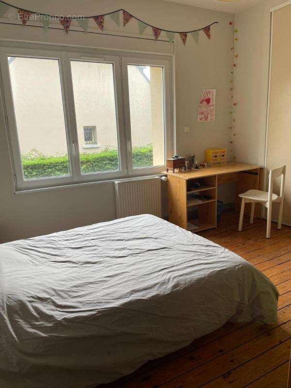 Maison à SAINT-JOUAN-DES-GUERETS