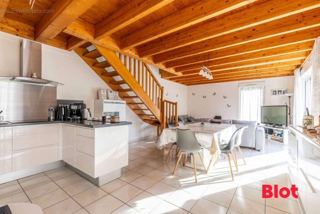 Maison à BRECE