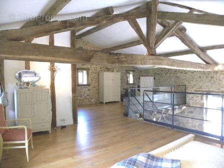 Maison à GENOUILLAC