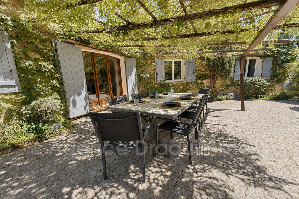 Maison à TRANS-EN-PROVENCE