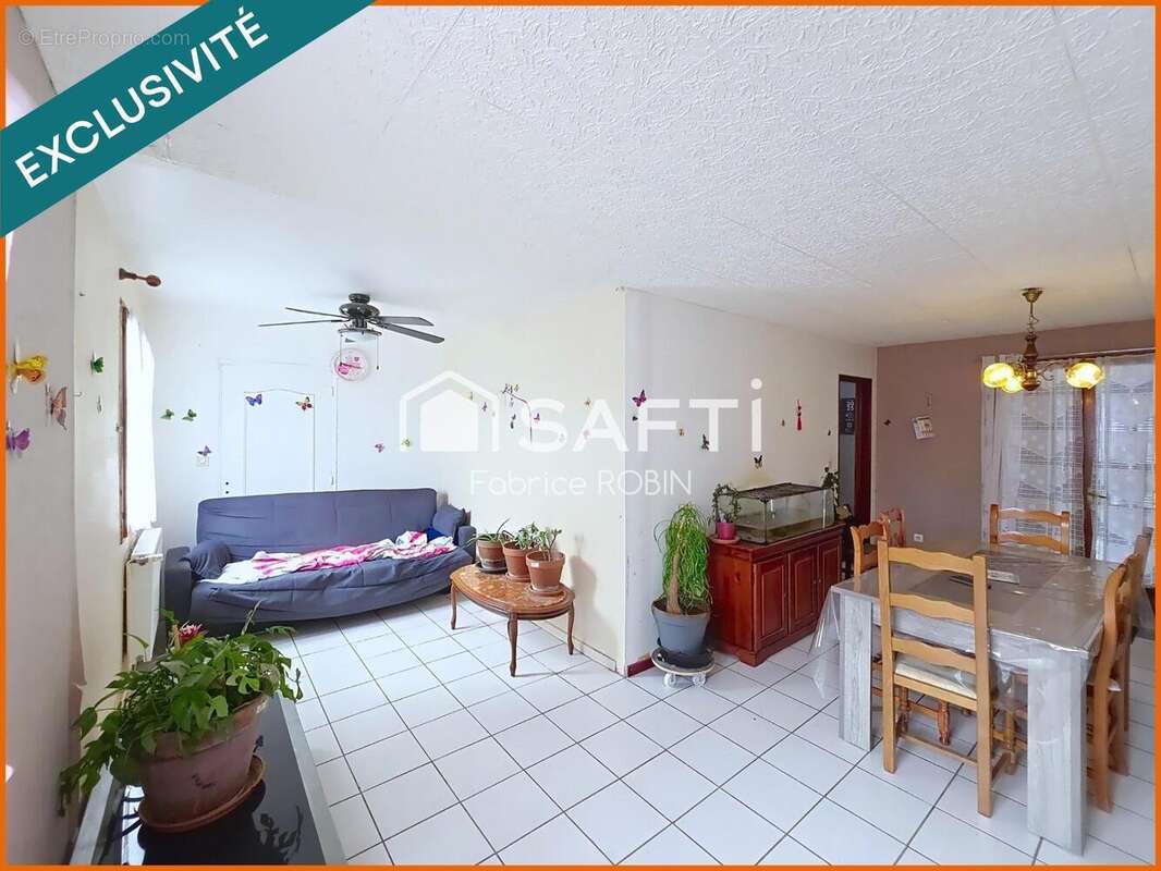 Photo 2 - Maison à SAINT-JULIEN-LES-VILLAS