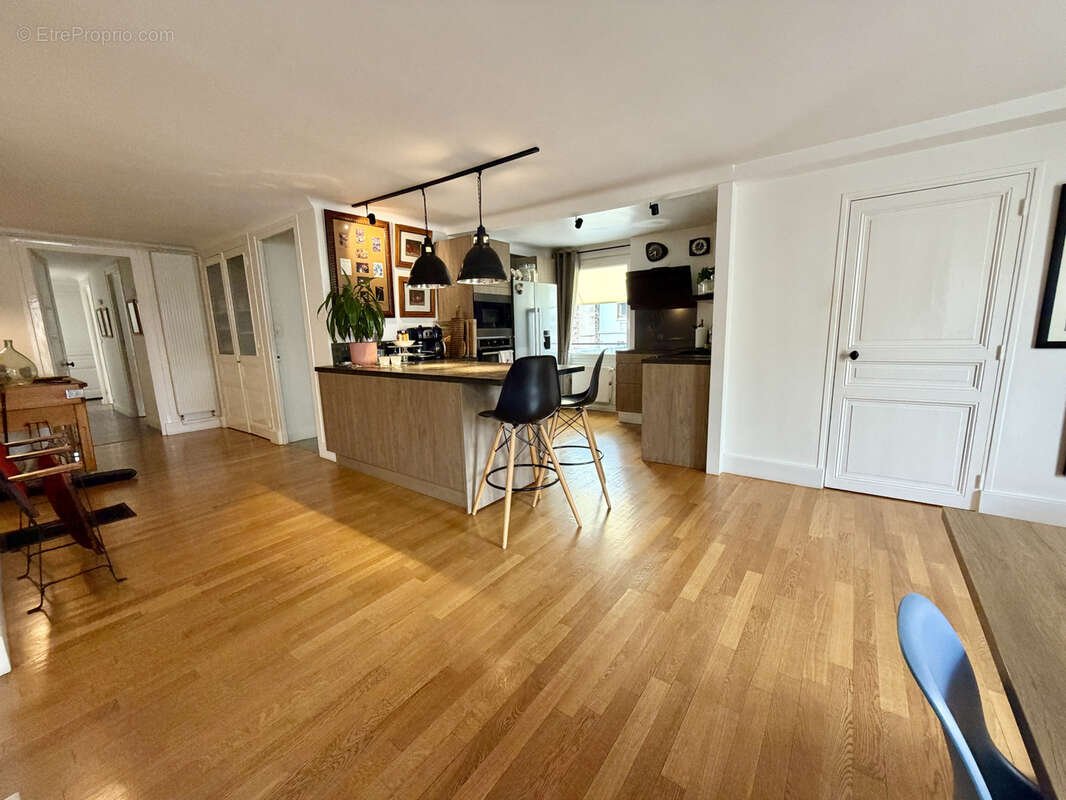 Appartement à SAINT-ETIENNE