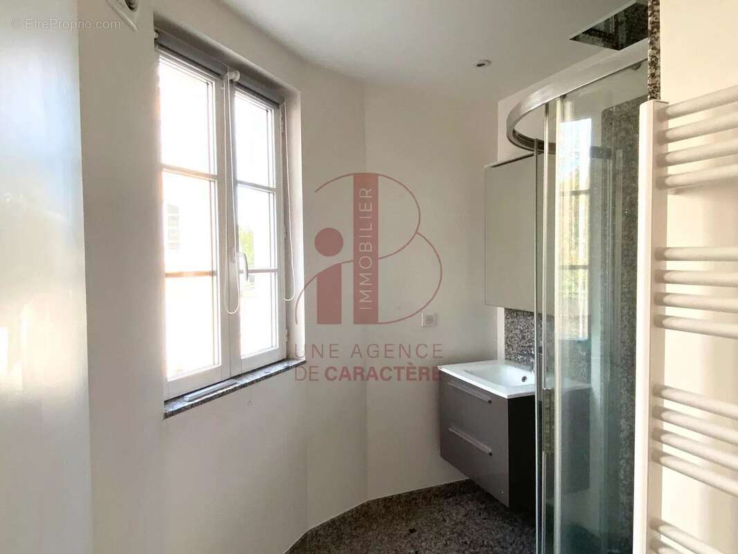 Appartement à FONTAINEBLEAU