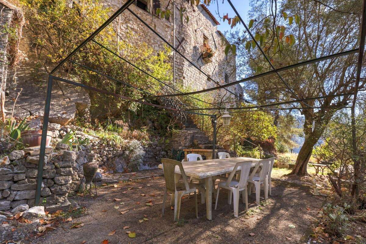 Appartement à PEILLON