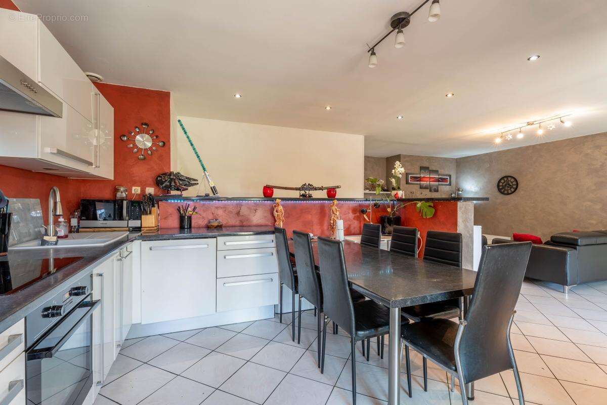 Appartement à SAIN-BEL