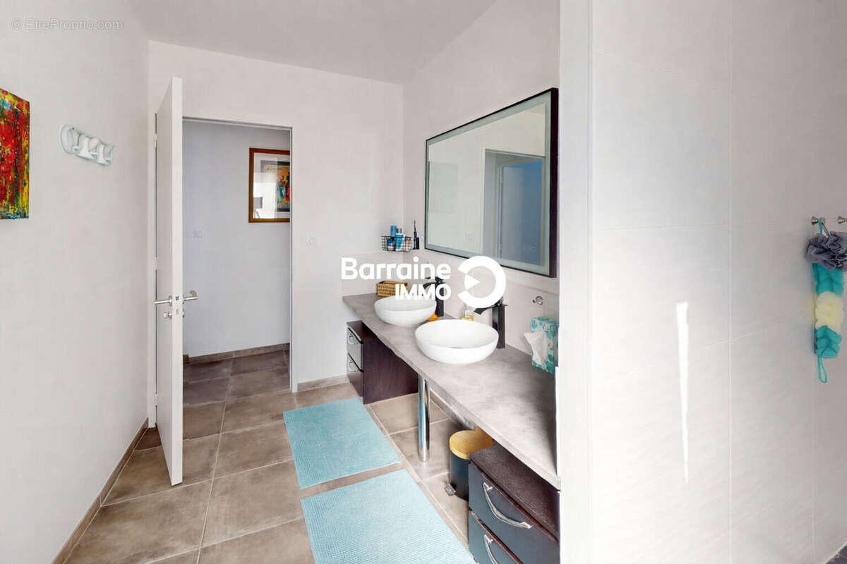 Maison à PLOUGONVELIN