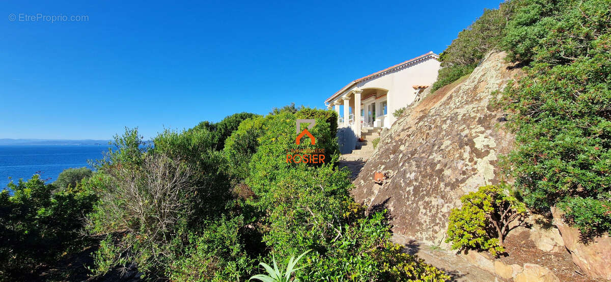 Maison à HYERES