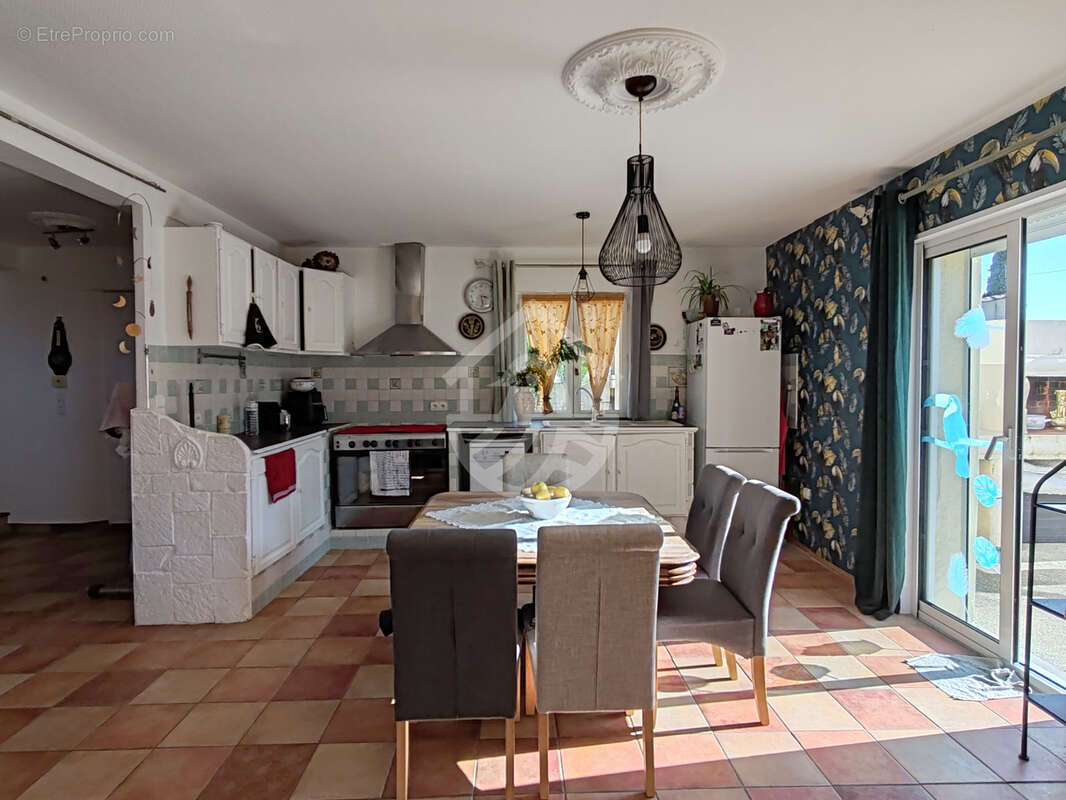 Maison à LIVRON-SUR-DROME