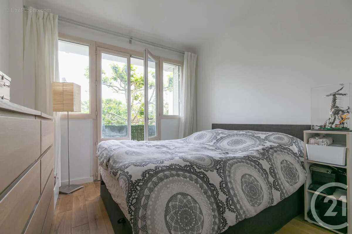 Appartement à SAINT-MAUR-DES-FOSSES