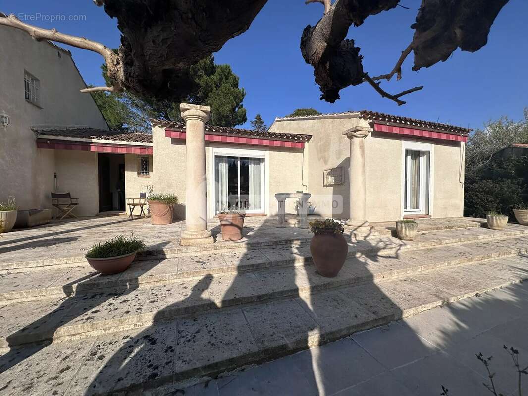 Maison à SAINT-ETIENNE-DU-GRES