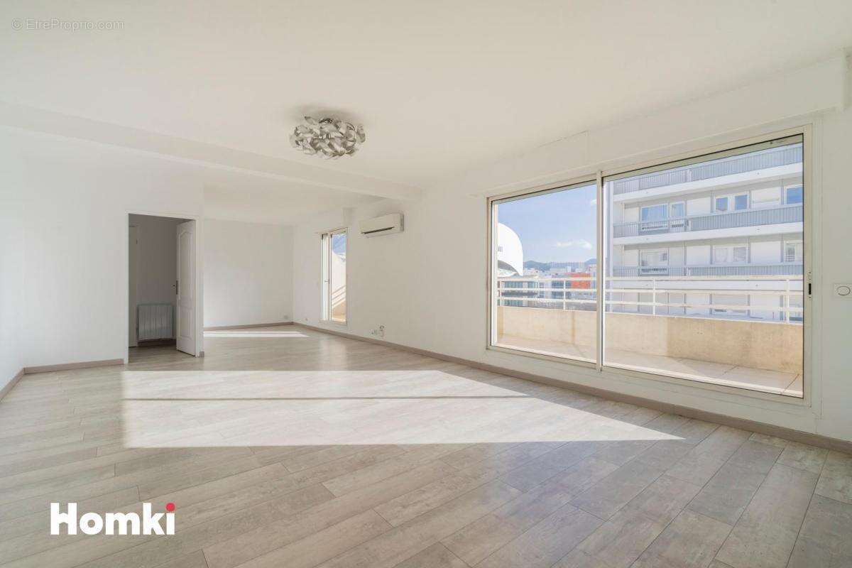 Appartement à MARSEILLE-8E