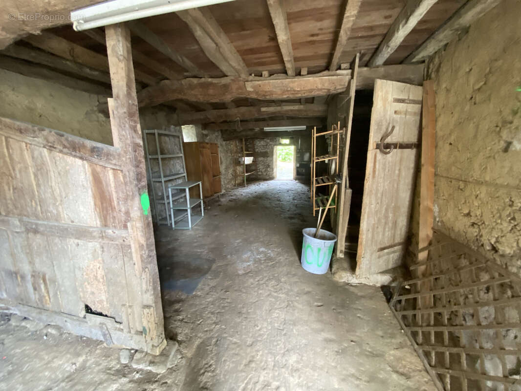 Maison à SEISSAN