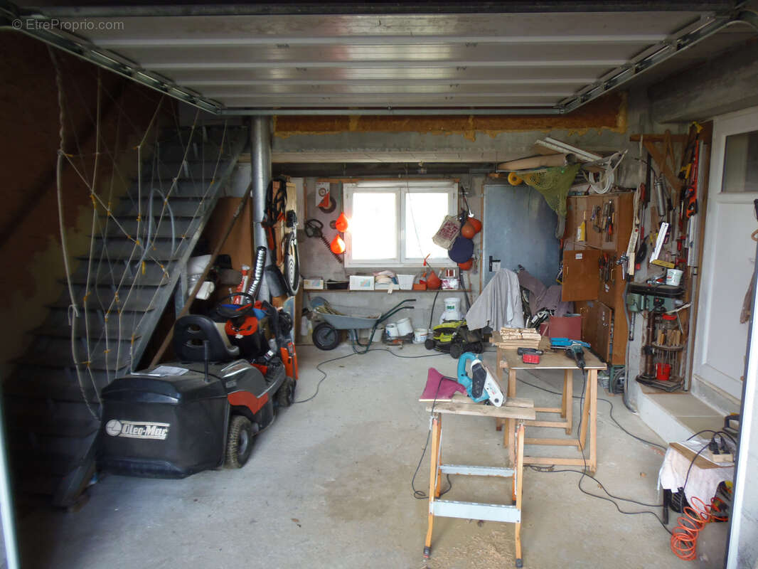 Maison à CHENAC-SAINT-SEURIN-D'UZET