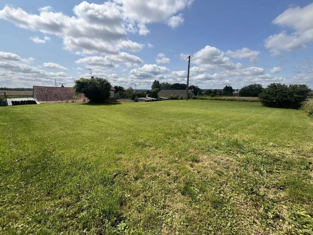 Maison à CRECY-SUR-SERRE