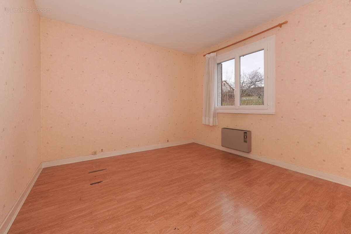 Maison à PONT-DU-CHATEAU