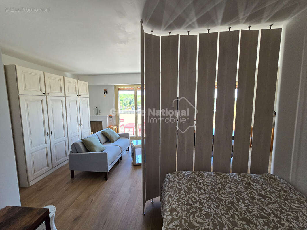 Appartement à VERSAILLES