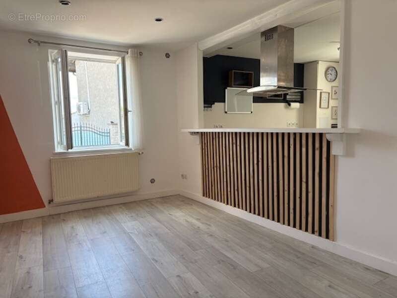 Maison de ville de 5 pièces principales - photo 5