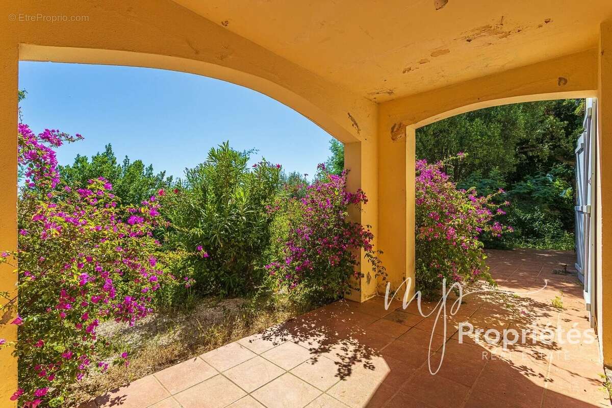 Maison à RAYOL-CANADEL-SUR-MER