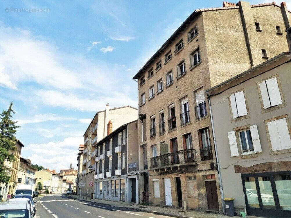 Appartement à ESPALY-SAINT-MARCEL