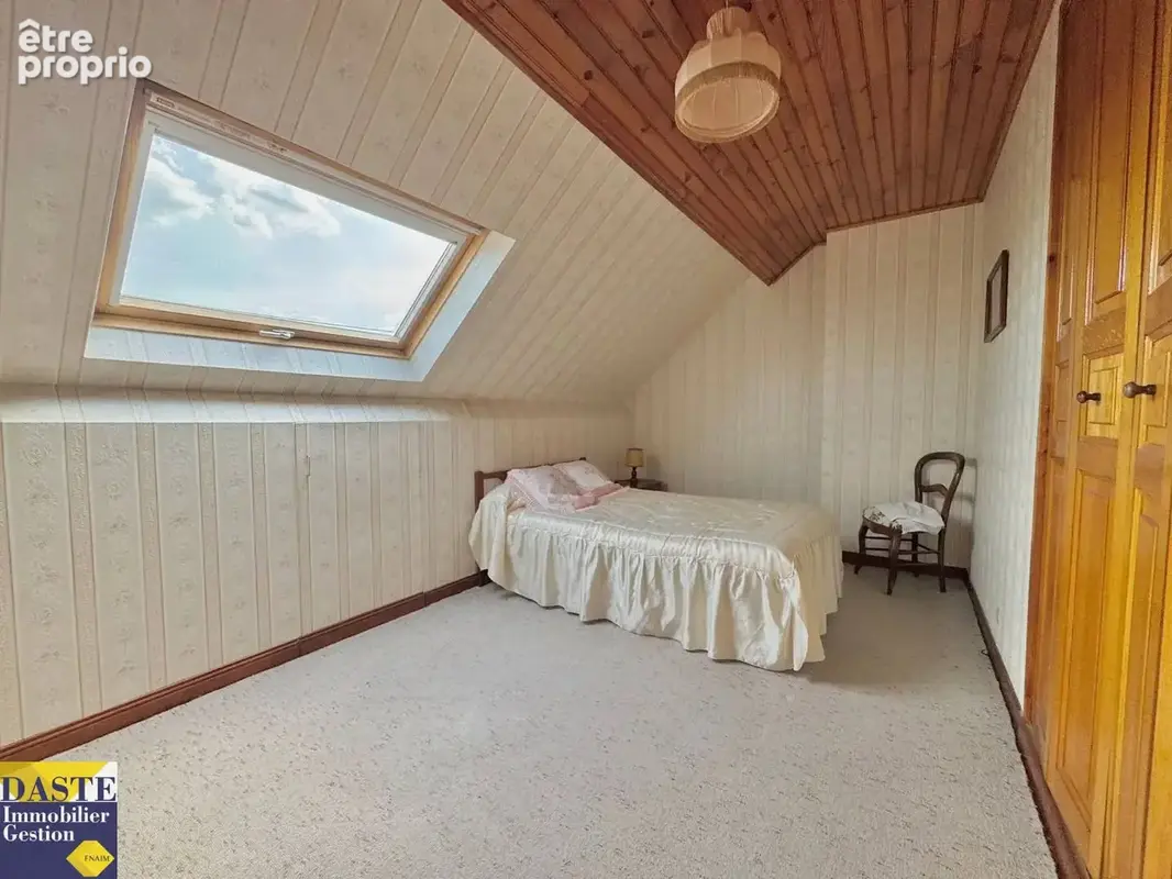 Maison individuelle de 159 m2 sur une parcelle de 406 m2 est idéale pour accueillir une grande famille - photo 7