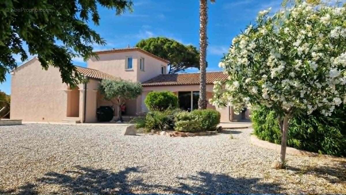 Villa piscine garage - photo 2