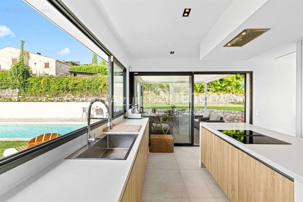 Villa d'architecte contemporaine à vendre à Vence avec piscine et appartement indépendant - photo 14
