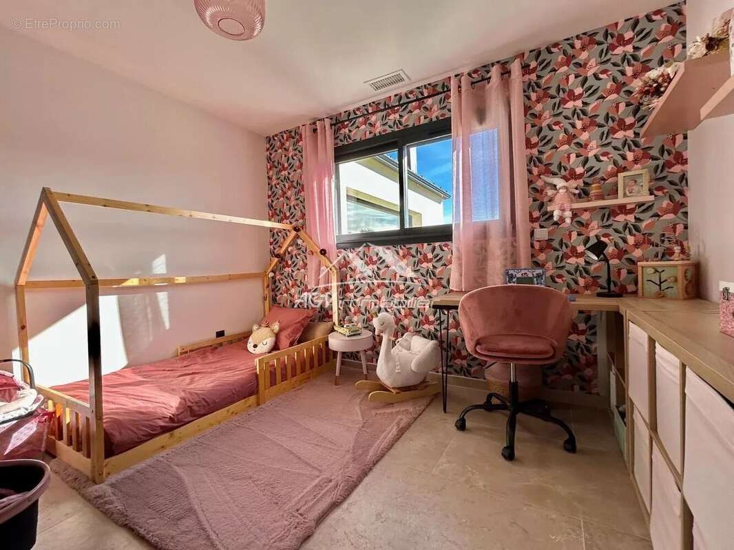 Maison à SAINT-JEAN-DU-PIN