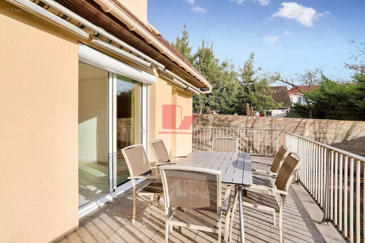 Maison à ARPAJON