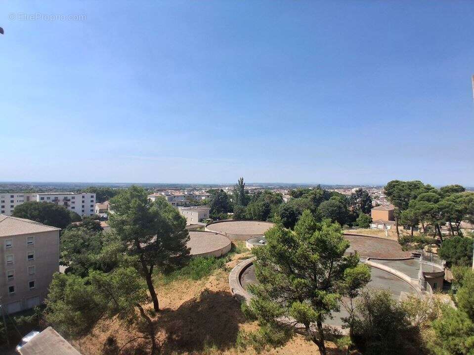 Appartement 64 m² à Beziers  - photo 5