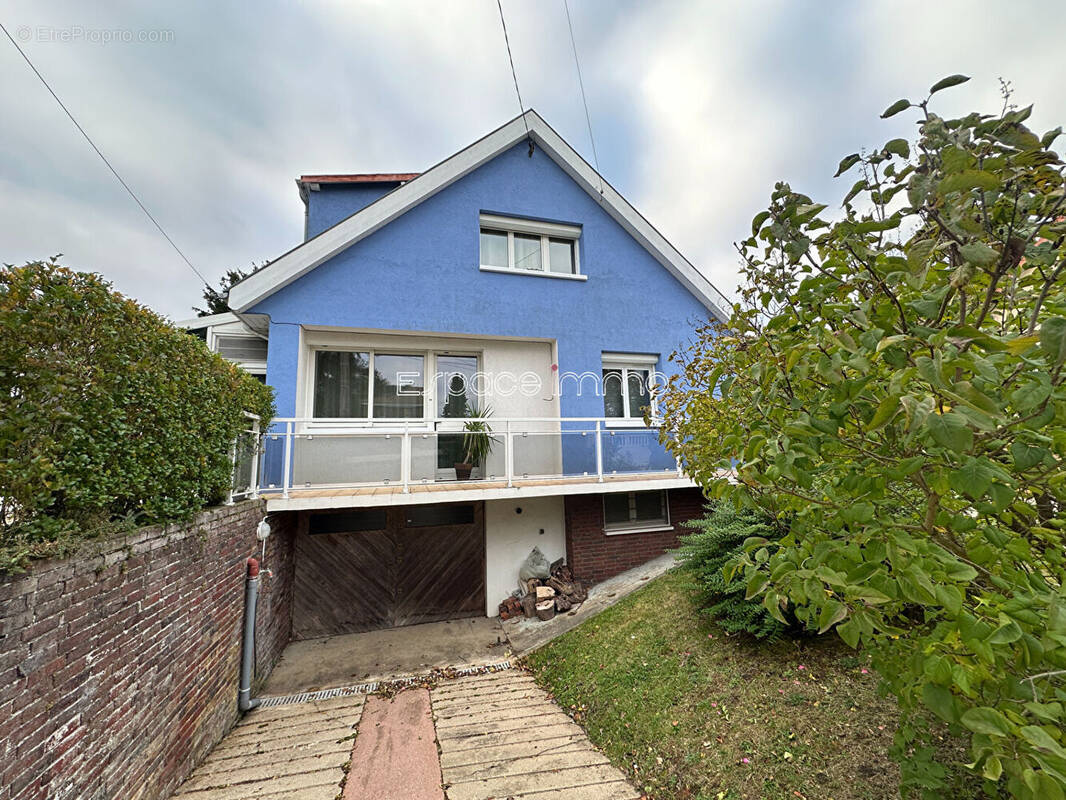 Maison à MONT-SAINT-AIGNAN