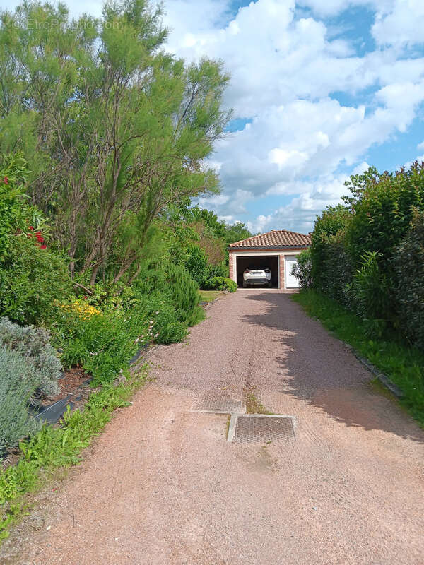 Maison à GRATENTOUR